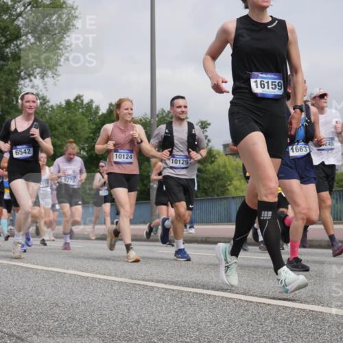 29.06.2025 - hella hamburg halbmarathon Luisa Fischer http://msf.ph/oto/8441468 29.06.2025 10:22:30 Kennedybrücke 5449, 6542, 9270, 10124, 16159, 1663, 10129, 000, 245, 12006, 1159, 1160, 1325, 1332, 1708, 1755, 2017, 2703, 2812, 4108, 4110, 4722, 5080, 5449, 6249, 6542, 6736, 7143, 8761, 9252, 9270, 9272, 9856, 10124, 10129 meine-sportfotos.de