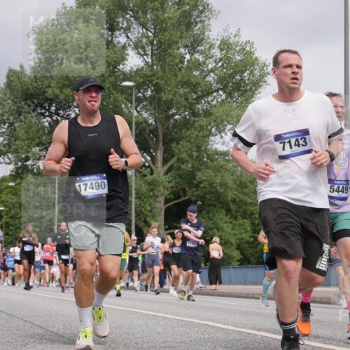 29.06.2025 - hella hamburg halbmarathon Luisa Fischer http://msf.ph/oto/8441504 29.06.2025 10:22:32 Kennedybrücke 17490, 17941, 7143, 5449, 1159, 1160, 1325, 1332, 1708, 1755, 2017, 2703, 2812, 4108, 4110, 4722, 5080, 5449, 6249, 6542, 6736, 7143, 8761, 9252, 9270, 9272, 9856, 10124, 10129, 10540 meine-sportfotos.de