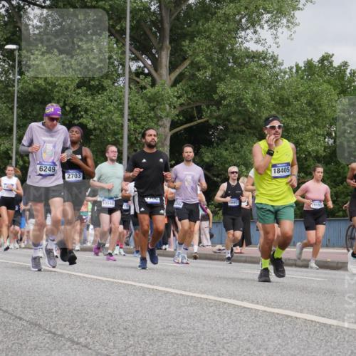 29.06.2025 - hella hamburg halbmarathon Luisa Fischer http://msf.ph/oto/8441557 29.06.2025 10:22:35 Kennedybrücke 182, 6249, 2703, 1700, 16951, 3342, 10540, 178, 18405, 19193, 18053, 1159, 1160, 1708, 2703, 2812, 4108, 4110, 5449, 6249, 6542, 7143, 8778, 9270, 9272, 9856, 10124, 10540 meine-sportfotos.de