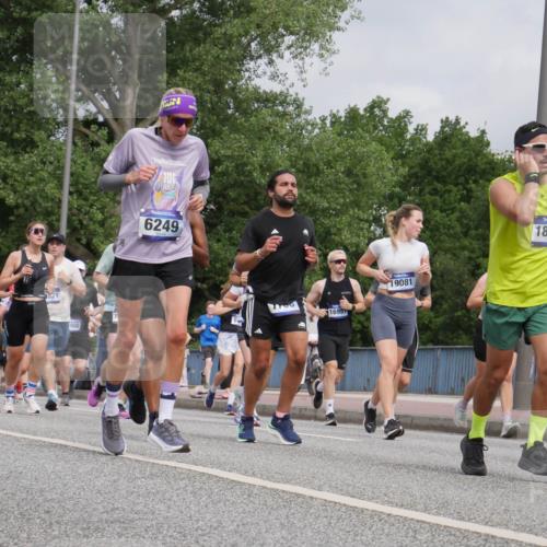 29.06.2025 - hella hamburg halbmarathon Luisa Fischer http://msf.ph/oto/8441582 29.06.2025 10:22:36 Kennedybrücke 13567, 821, 000, 6249, 7700, 1695, 19081, 18405, 1159, 1160, 1708, 2703, 2812, 4108, 4170, 5178, 5449, 6249, 7143, 8778, 10540 meine-sportfotos.de