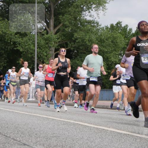 29.06.2025 - hella hamburg halbmarathon Luisa Fischer http://msf.ph/oto/8441598 29.06.2025 10:22:38 Kennedybrücke 5429, 13567, 18234, 120, 15014, 696, 10540, 877, 51, 16, 3342, 2703, 1159, 1160, 1708, 2703, 4170, 5178, 6249, 8537, 8778, 10540 meine-sportfotos.de