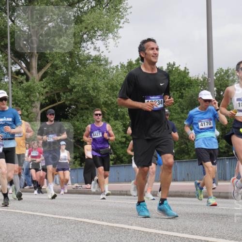 29.06.2025 - hella hamburg halbmarathon Luisa Fischer http://msf.ph/oto/8441616 29.06.2025 10:22:44 Kennedybrücke 70, 31, 279, 3446, 8537, 6939, 1248, 29, 8427, 234, 4170, 18279, 2405, 2795, 2918, 2993, 2995, 3446, 4170, 5178, 5397, 5429, 6939, 7248, 7249, 7836, 8427, 8537, 8778, 10540, 10594 meine-sportfotos.de