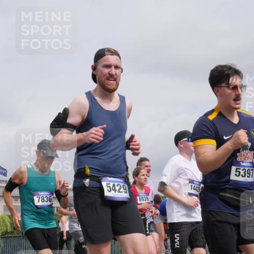 29.06.2025 - hella hamburg halbmarathon Luisa Fischer http://msf.ph/oto/8441712 29.06.2025 10:22:51 Kennedybrücke 29, 7836, 5429, 6939, 1442, 5397, 724, 2405, 2795, 2918, 2993, 2995, 3446, 3631, 4562, 4570, 4979, 5035, 5397, 5429, 5878, 6796, 6939, 7248, 7249, 7836, 8427, 8537, 10349, 10594 meine-sportfotos.de