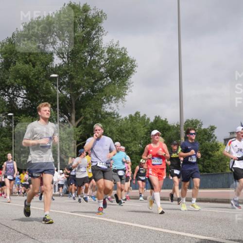 29.06.2025 - hella hamburg halbmarathon Luisa Fischer http://msf.ph/oto/8441828 29.06.2025 10:23:07 Kennedybrücke 1028, 4614, 10, 7917, 15323, 6444, 16322, 1145, 3278, 3678, 4539, 4614, 5123, 5556, 5834, 5849, 6444, 6874, 7137, 7744, 7917, 10622 meine-sportfotos.de