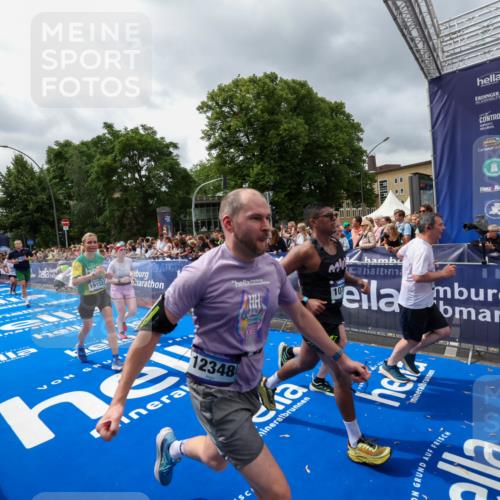 29.06.2025 - hella hamburg halbmarathon Zöllner http://msf.ph/oto/8441886 29.06.2025 10:56:22 Ziel 1193, 4029, 5465, 5672, 7547, 9903, 10789, 11231, 11309, 12348, 15300, 16375, 17468, 18117, 18495, 18652, 18741, 19152 meine-sportfotos.de