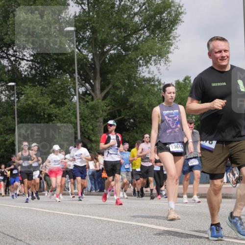 29.06.2025 - hella hamburg halbmarathon Luisa Fischer http://msf.ph/oto/8441907 29.06.2025 10:23:13 Kennedybrücke 17853, 1869, 13, 473, 10550, 4739, 18322, 13619, 2025, 18002, 2357, 1110, 1115, 2357, 3278, 3678, 4539, 4614, 4737, 4739, 5849, 7744, 7917, 8387, 9196, 9735, 10550, 10622 meine-sportfotos.de