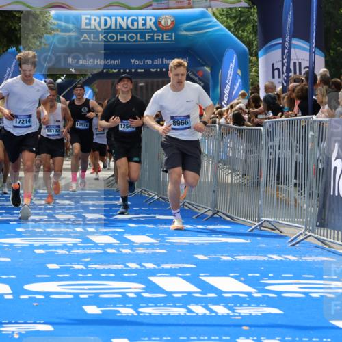 29.06.2025 - hella hamburg halbmarathon Strokosch-Dieckow http://msf.ph/oto/8441908 29.06.2025 10:40:28 Ziel 6649, 7284, 8370, 8966, 10978, 11767, 12365, 12540, 14924, 15015, 15164, 15247, 17214, 17245, 17916, 18192 meine-sportfotos.de