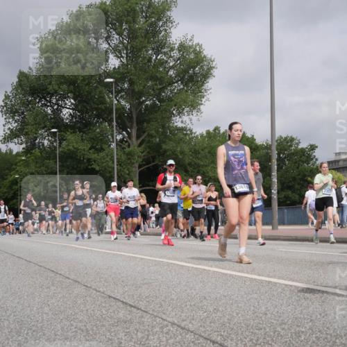29.06.2025 - hella hamburg halbmarathon Luisa Fischer http://msf.ph/oto/8441919 29.06.2025 10:23:14 Kennedybrücke 4737, 17853, 1391, 18322, 13619, 800, 18002, 2357, 1110, 1115, 2357, 3278, 3678, 4539, 4585, 4614, 4737, 4739, 5849, 7744, 8387, 9196, 9735, 10550, 10622 meine-sportfotos.de