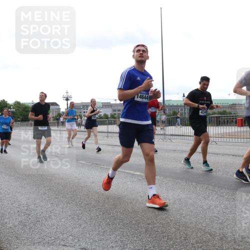 29.06.2025 - hella hamburg halbmarathon Lena Gebhardt http://msf.ph/oto/8441931 29.06.2025 10:29:30 Lombardsbrücke 1230, 10641, 14644, 3311, 4349, 1746, 1063, 1230, 1661, 2688, 3179, 3311, 3524, 4349, 4373, 4395, 5350, 6285, 6345, 6725, 7449, 7517, 7832, 8048, 8812, 9714, 9937, 10198, 10322, 10641, 10808, 10996, 11249, 11269, 11376, 11444, 11634, 11792, 11803, 11989, 12086, 12099, 12216, 12227, 12404, 12958, 13090, 13382, 13810, 14644, 15952, 15955, 16306, 16659, 16662, 16673, 16676, 17496, 17945, 18298, 18299, 18385, 18414 meine-sportfotos.de