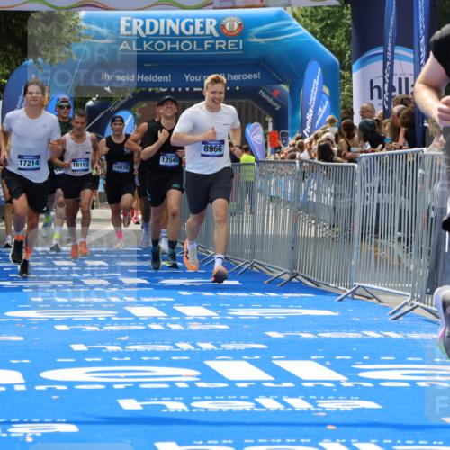 29.06.2025 - hella hamburg halbmarathon Strokosch-Dieckow http://msf.ph/oto/8441944 29.06.2025 10:40:27 Ziel 6649, 7284, 8370, 8966, 10978, 11767, 12365, 12540, 14924, 15015, 15164, 15247, 17214, 17245, 17916, 18192 meine-sportfotos.de