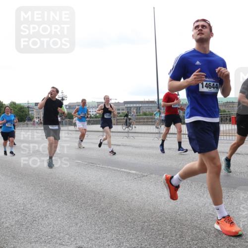 29.06.2025 - hella hamburg halbmarathon Lena Gebhardt http://msf.ph/oto/8441966 29.06.2025 10:29:31 Lombardsbrücke 18414, 1230, 10641, 6285, 3311, 14644, 1063, 1230, 1661, 2688, 3179, 3311, 3524, 4349, 4373, 4395, 5350, 6285, 6345, 6725, 7449, 7517, 7832, 8048, 8812, 9714, 9937, 10198, 10322, 10641, 10808, 10996, 11249, 11269, 11376, 11444, 11634, 11792, 11803, 11989, 12086, 12099, 12216, 12227, 12404, 12958, 13090, 13382, 13810, 14644, 15266, 15952, 15955, 16306, 16659, 16662, 16673, 16676, 17496, 17945, 18298, 18299, 18385, 18414 meine-sportfotos.de