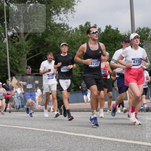 29.06.2025 - hella hamburg halbmarathon Luisa Fischer http://msf.ph/oto/8441971 29.06.2025 10:23:18 Kennedybrücke 4585, 565, 7519, 3462, 9735, 18114, 10550, 4737, 96, 4739, 285, 1110, 1115, 2357, 3278, 4585, 4737, 4739, 5659, 7519, 7739, 7744, 7808, 8387, 8462, 9136, 9196, 9735, 10414, 10550 meine-sportfotos.de