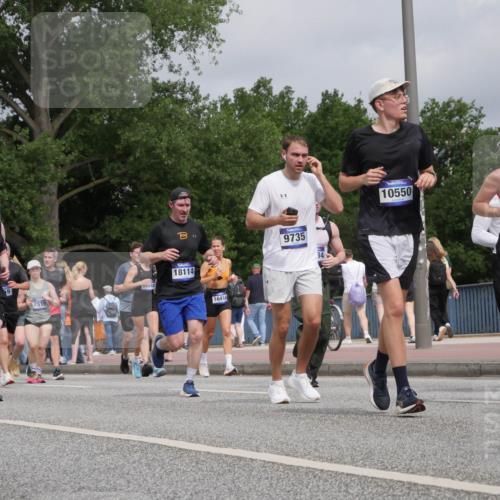29.06.2025 - hella hamburg halbmarathon Luisa Fischer http://msf.ph/oto/8441981 29.06.2025 10:23:20 Kennedybrücke 85, 7519, 9735, 34, 5548, 18114, 10414, 10550, 9196, 8387, 1110, 1115, 2357, 4585, 4737, 4739, 5659, 7519, 7739, 7808, 8387, 8462, 9136, 9196, 9735, 10414, 10550 meine-sportfotos.de