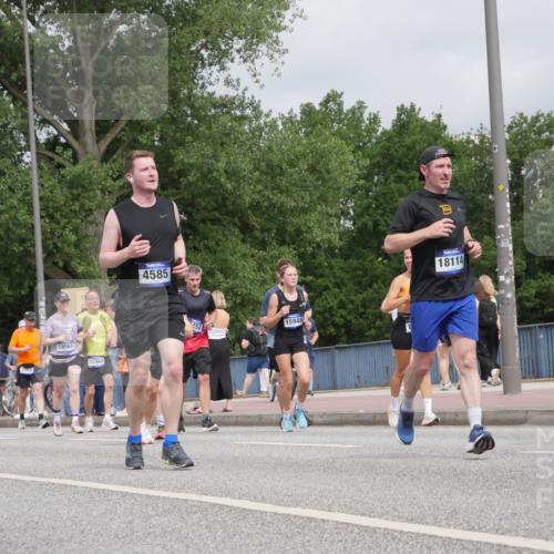 29.06.2025 - hella hamburg halbmarathon Luisa Fischer http://msf.ph/oto/8441998 29.06.2025 10:23:21 Kennedybrücke 16164, 2064, 14564, 15442, 4585, 15948, 18114, 1434, 1110, 1115, 2357, 4585, 4737, 4739, 5659, 7519, 7739, 7808, 8387, 8462, 9136, 9196, 9735, 10414, 10550 meine-sportfotos.de