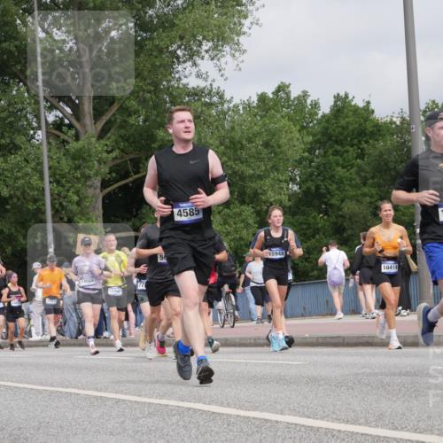 29.06.2025 - hella hamburg halbmarathon Luisa Fischer http://msf.ph/oto/8442008 29.06.2025 10:23:22 Kennedybrücke 36, 16164, 19, 14564, 15442, 771, 56, 4585, 15948, 10414, 18114, 1110, 1115, 4585, 4737, 4739, 5659, 7519, 7739, 7808, 8387, 8462, 9136, 9196, 9735, 10414, 10550 meine-sportfotos.de