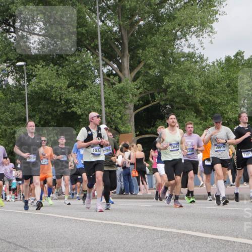 29.06.2025 - hella hamburg halbmarathon Luisa Fischer http://msf.ph/oto/8442056 29.06.2025 10:23:28 Kennedybrücke 1534, 588, 13013, 1046, 10595, 014, 5481, 1069, 206, 15619, 7101, 12056, 1046, 1069, 1154, 1474, 1534, 3733, 4422, 5659, 5831, 5937, 7101, 7519, 7739, 7808, 8462, 8588, 9136, 10414, 10595 meine-sportfotos.de