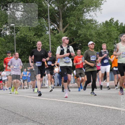 29.06.2025 - hella hamburg halbmarathon Luisa Fischer http://msf.ph/oto/8442071 29.06.2025 10:23:30 Kennedybrücke 1534, 10595, 19014, 1046, 8588, 373, 11835, 13013, 2064, 1046, 1069, 1154, 1471, 1474, 1534, 3733, 4422, 5659, 5831, 5937, 7101, 7519, 7739, 8462, 8588, 10041, 10414, 10595 meine-sportfotos.de