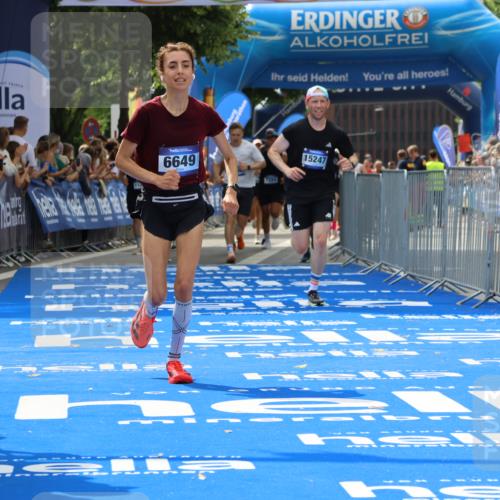 29.06.2025 - hella hamburg halbmarathon Strokosch-Dieckow http://msf.ph/oto/8442121 29.06.2025 10:40:25 Ziel 6649, 7284, 8370, 8966, 10978, 11767, 12365, 12540, 14924, 15164, 15247, 17214, 17245, 17916, 18192 meine-sportfotos.de