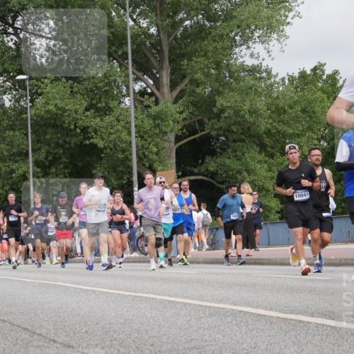 29.06.2025 - hella hamburg halbmarathon Luisa Fischer http://msf.ph/oto/8442134 29.06.2025 10:23:35 Kennedybrücke 19132, 1100, 1297, 16254, 801, 31, 1699113, 10643, 1154, 10041, 119, 1046, 1069, 1154, 1471, 1474, 1534, 2064, 3733, 4422, 5831, 5937, 7101, 7131, 8025, 8588, 8738, 9873, 10041, 10595, 10613, 10647, 10754 meine-sportfotos.de