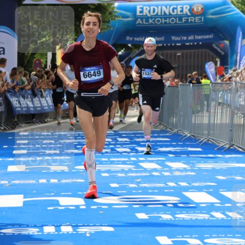 29.06.2025 - hella hamburg halbmarathon Strokosch-Dieckow http://msf.ph/oto/8442193 29.06.2025 10:40:25 Ziel 6649, 7284, 8370, 8966, 10978, 11767, 12365, 12540, 14924, 15164, 15247, 17214, 17245, 17916, 18192 meine-sportfotos.de