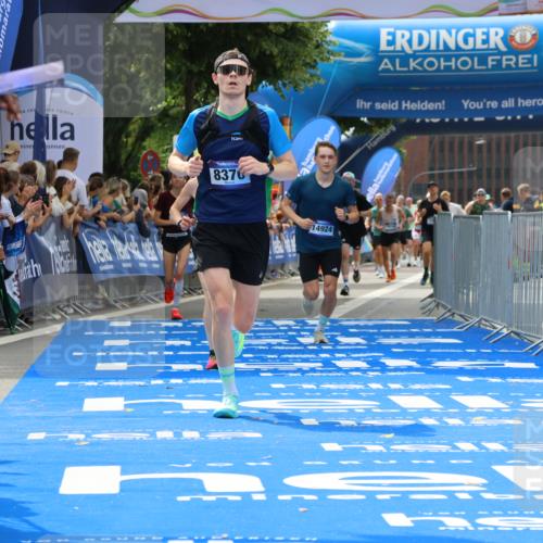 29.06.2025 - hella hamburg halbmarathon Strokosch-Dieckow http://msf.ph/oto/8442403 29.06.2025 10:40:19 Ziel 3547, 5410, 5803, 6649, 8370, 8465, 10968, 11731, 12704, 14699, 14924, 15247, 17245, 17916, 18614 meine-sportfotos.de