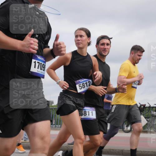 29.06.2025 - hella hamburg halbmarathon Luisa Fischer http://msf.ph/oto/8442484 29.06.2025 10:24:00 Kennedybrücke 1709, 5812, 811, 143, 2101, 2923, 3161, 3781, 5811, 5812, 6608, 6844, 8113, 8146, 8724, 9236, 9981, 10350, 10585 meine-sportfotos.de
