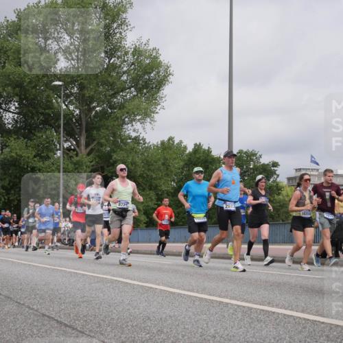 29.06.2025 - hella hamburg halbmarathon Luisa Fischer http://msf.ph/oto/8442527 29.06.2025 10:24:04 Kennedybrücke 14278, 3161, 11698, 8724, 18141, 15020, 18397, 10, 2923, 448, 10350, 7913, 2101, 2325, 2923, 2986, 3161, 3781, 3813, 4082, 6275, 6308, 8113, 8146, 8724, 9981, 10350, 10585, 10602 meine-sportfotos.de