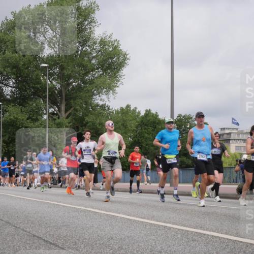 29.06.2025 - hella hamburg halbmarathon Luisa Fischer http://msf.ph/oto/8442539 29.06.2025 10:24:04 Kennedybrücke 11698, 8724, 3161, 14894, 14278, 17367, 2923, 15020, 18397, 18620, 10350, 17913, 2101, 2325, 2923, 2986, 3161, 3781, 3813, 4082, 6275, 6308, 8113, 8146, 8724, 9981, 10350, 10585, 10602 meine-sportfotos.de