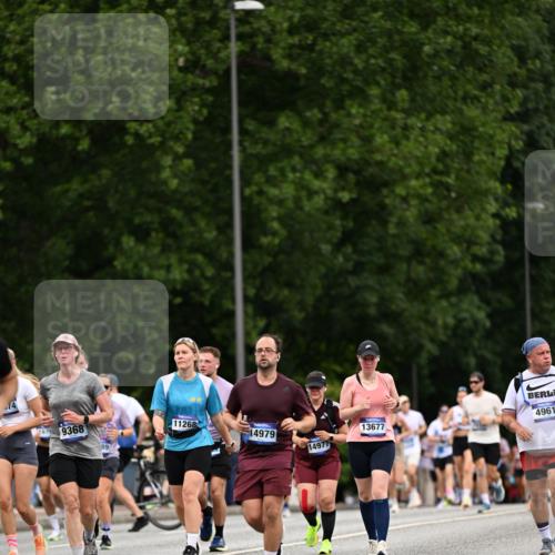 29.06.2025 - hella hamburg halbmarathon Dr. Thomas Lammeyer http://msf.ph/oto/8442809 29.06.2025 10:57:26 Kennedybrücke 2420, 2983, 4595, 6135, 6604, 7032, 7039, 7511, 7690, 7871, 9368, 10080, 10417, 10490, 10568, 10879, 10981, 11268 meine-sportfotos.de