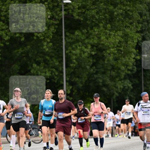 29.06.2025 - hella hamburg halbmarathon Dr. Thomas Lammeyer http://msf.ph/oto/8442829 29.06.2025 10:57:27 Kennedybrücke 2291, 2420, 2983, 4595, 6135, 6604, 7032, 7039, 7511, 7690, 9368, 10080, 10417, 10490, 10568, 10879, 10981, 11268 meine-sportfotos.de
