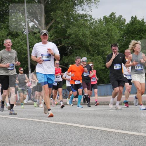 29.06.2025 - hella hamburg halbmarathon Luisa Fischer http://msf.ph/oto/8442970 29.06.2025 10:24:41 Kennedybrücke 6586, 16600, 01, 5493, 17903, 3817, 16107, 18170, 2271, 1401, 2271, 3122, 3817, 4697, 4786, 5061, 5122, 5395, 5493, 5957, 6086, 7228, 7522, 7781, 8095, 8286, 9369, 9499, 9624, 10374, 10874 meine-sportfotos.de