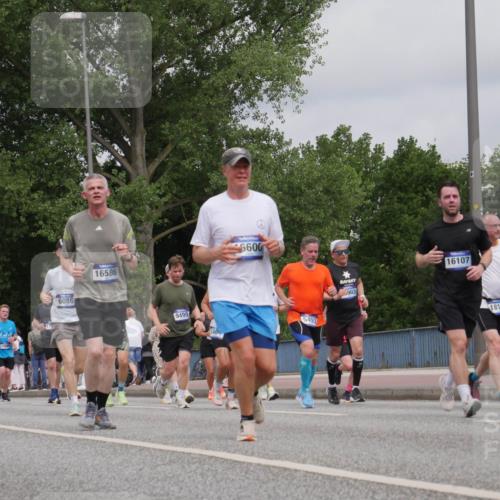 29.06.2025 - hella hamburg halbmarathon Luisa Fischer http://msf.ph/oto/8442990 29.06.2025 10:24:42 Kennedybrücke 4697, 6086, 16586, 9499, 6600, 5493, 903, 16107, 18170, 2271, 1401, 2271, 3122, 3770, 3817, 4697, 4786, 5061, 5122, 5395, 5493, 5957, 6086, 7228, 7522, 8095, 8286, 9369, 9499, 9532, 10374, 10874 meine-sportfotos.de