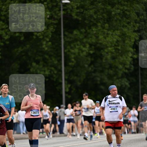 29.06.2025 - hella hamburg halbmarathon Dr. Thomas Lammeyer http://msf.ph/oto/8443094 29.06.2025 10:57:30 Kennedybrücke 2291, 2420, 2983, 4595, 7032, 7039, 7511, 7690, 7890, 9368, 10080, 10417, 10490, 10568, 10879, 10981, 11268 meine-sportfotos.de