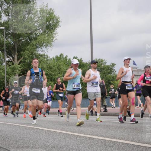 29.06.2025 - hella hamburg halbmarathon Luisa Fischer http://msf.ph/oto/8443231 29.06.2025 10:25:03 Kennedybrücke 1715, 9002, 161, 10921, 18439, 21, 15404, 1158, 22, 8896, 1668, 13937, 1158, 1668, 1958, 2009, 2529, 2841, 3825, 3826, 4046, 4289, 5412, 5641, 6103, 7375, 7612, 7672, 8431, 8860, 8896, 8959, 9002, 9062, 9326, 9327, 9483, 9635, 10787 meine-sportfotos.de