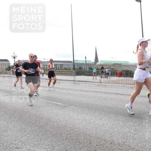 29.06.2025 - hella hamburg halbmarathon Lena Gebhardt http://msf.ph/oto/8443281 29.06.2025 10:29:41 Lombardsbrücke 12216, 11269, 1829, 1063, 1230, 1661, 1694, 2302, 2699, 3179, 3311, 3524, 4349, 4373, 4395, 4580, 5350, 6285, 6725, 7449, 7517, 7832, 8388, 8812, 8941, 9095, 9714, 9937, 10322, 10641, 10808, 10996, 11249, 11269, 11376, 11444, 11634, 11792, 11803, 11989, 12086, 12216, 12227, 12305, 12537, 12958, 13031, 13382, 13810, 14644, 15266, 16306, 16659, 16662, 16673, 16676, 17496, 17529, 17945, 18298, 18299, 18385, 18414 meine-sportfotos.de