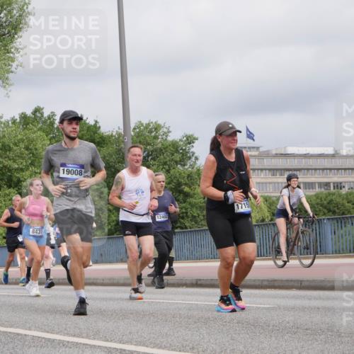 29.06.2025 - hella hamburg halbmarathon Luisa Fischer http://msf.ph/oto/8443295 29.06.2025 10:25:09 Kennedybrücke 8431, 19008, 12402, 1715, 1269, 1668, 2009, 3825, 4289, 4375, 4376, 7375, 7612, 8431, 8860, 9002, 9062, 9327, 9788, 10167 meine-sportfotos.de