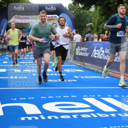 29.06.2025 - hella hamburg halbmarathon Strokosch-Dieckow http://msf.ph/oto/8443378 29.06.2025 10:49:23 Ziel 1342, 1476, 2878, 4183, 4185, 6158, 8437, 8689, 8813, 10053, 10189, 11339, 11779, 11819, 12094, 12670, 13269, 14526, 14838, 15422, 15784, 15894, 15966, 16891, 18476, 18887, 18960 meine-sportfotos.de