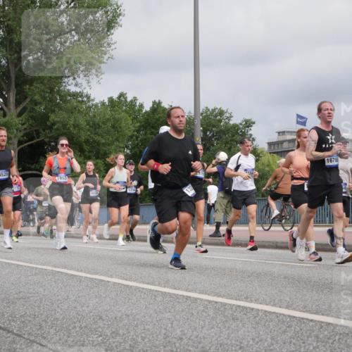 29.06.2025 - hella hamburg halbmarathon Luisa Fischer http://msf.ph/oto/8443409 29.06.2025 10:25:18 Kennedybrücke 4525, 3172, 1963, 16154, 1294, 132, 0084, 16796, 158, 1269, 1294, 1419, 1963, 2063, 2172, 2919, 3172, 4375, 4376, 6676, 8884, 8954, 9788, 9807, 10167, 10710 meine-sportfotos.de