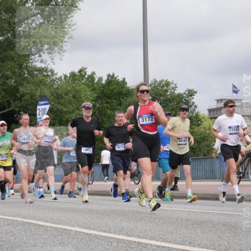 29.06.2025 - hella hamburg halbmarathon Luisa Fischer http://msf.ph/oto/8443476 29.06.2025 10:25:22 Kennedybrücke 6805, 19154, 9807, 2, 00, 17416, 3172, 17335, 14168, 18172, 18661, 14, 183, 1294, 1419, 1963, 2063, 2172, 2919, 3108, 3172, 3735, 3768, 3946, 4376, 4556, 5079, 6030, 6676, 6805, 7794, 8884, 8954, 9204, 9516, 9807, 10710 meine-sportfotos.de