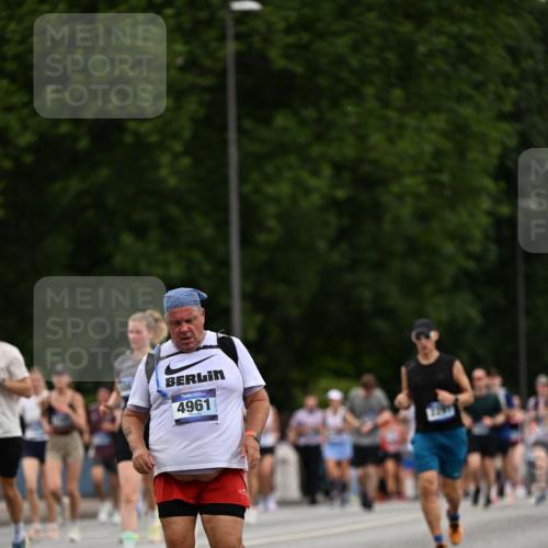 29.06.2025 - hella hamburg halbmarathon Dr. Thomas Lammeyer http://msf.ph/oto/8443651 29.06.2025 10:57:35 Kennedybrücke 1753, 2291, 4595, 6041, 6044, 7039, 7690, 7890, 8414, 8515, 9368, 10080, 10490, 10568, 10879, 10981, 11268 meine-sportfotos.de