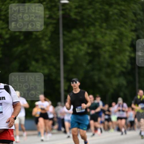 29.06.2025 - hella hamburg halbmarathon Dr. Thomas Lammeyer http://msf.ph/oto/8443782 29.06.2025 10:57:38 Kennedybrücke 1753, 2291, 4595, 6041, 6044, 7039, 7611, 7890, 8414, 8515, 9103, 9368, 9545, 10490, 10879, 10981, 11268 meine-sportfotos.de