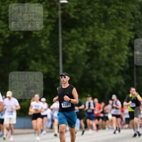 29.06.2025 - hella hamburg halbmarathon Dr. Thomas Lammeyer http://msf.ph/oto/8443806 29.06.2025 10:57:38 Kennedybrücke 1753, 2291, 4595, 6041, 6044, 7039, 7611, 7890, 8414, 8515, 9103, 9368, 9545, 10490, 10879, 10981, 11268 meine-sportfotos.de