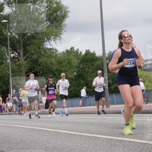29.06.2025 - hella hamburg halbmarathon Luisa Fischer http://msf.ph/oto/8443892 29.06.2025 10:25:55 Kennedybrücke 10432, 2744, 4260, 4190, 6881, 7249, 2479, 2744, 2886, 3430, 3600, 3601, 4190, 4266, 6048, 6881, 7188, 7190, 7276, 9392, 10432, 10573 meine-sportfotos.de