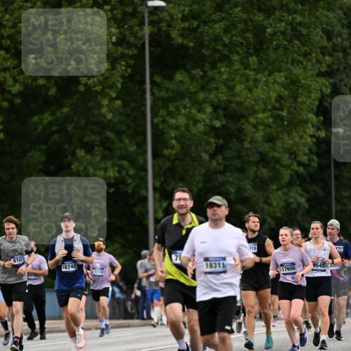 29.06.2025 - hella hamburg halbmarathon Dr. Thomas Lammeyer http://msf.ph/oto/8443900 29.06.2025 10:57:43 Kennedybrücke 1753, 2291, 4595, 5562, 6041, 6044, 6913, 7039, 7611, 7890, 8212, 8414, 8515, 9103, 9368, 9545, 9685, 10490, 10981, 11268 meine-sportfotos.de