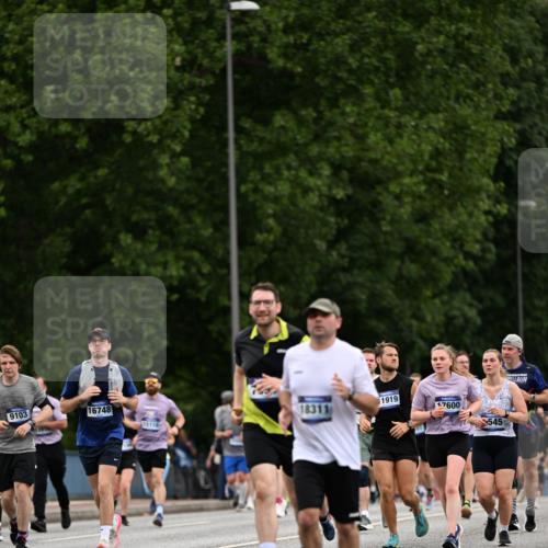 29.06.2025 - hella hamburg halbmarathon Dr. Thomas Lammeyer http://msf.ph/oto/8443914 29.06.2025 10:57:43 Kennedybrücke 1753, 2291, 4595, 5562, 6041, 6044, 6913, 7039, 7611, 7890, 8212, 8414, 8515, 9103, 9368, 9545, 9685, 10490, 10981, 11268 meine-sportfotos.de