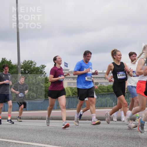 29.06.2025 - hella hamburg halbmarathon Luisa Fischer http://msf.ph/oto/8444029 29.06.2025 10:26:03 Kennedybrücke 16667, 9256, 3600, 14801, 17, 604, 2514, 3003, 3600, 3601, 3769, 4969, 5838, 6048, 6747, 7891, 9256, 10432 meine-sportfotos.de