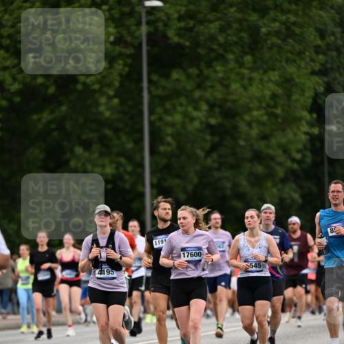 29.06.2025 - hella hamburg halbmarathon Dr. Thomas Lammeyer http://msf.ph/oto/8444039 29.06.2025 10:57:46 Kennedybrücke 1753, 2291, 3226, 4591, 5562, 6041, 6044, 6913, 7039, 7611, 7890, 8212, 8414, 8515, 8906, 9103, 9368, 9545, 9685, 10490, 11268 meine-sportfotos.de