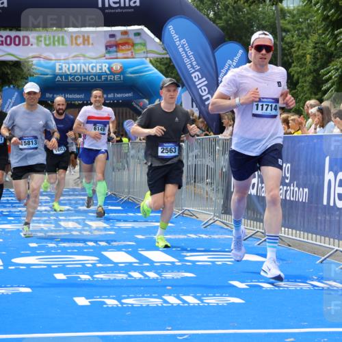 29.06.2025 - hella hamburg halbmarathon Strokosch-Dieckow http://msf.ph/oto/8444070 29.06.2025 10:39:51 Ziel 1603, 1975, 2525, 2563, 2573, 3626, 4766, 5375, 6149, 7981, 8467, 8574, 11714, 14204, 15421, 15744, 15813, 18013 meine-sportfotos.de