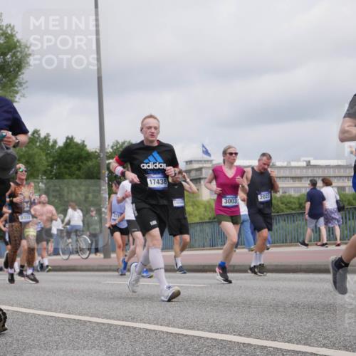 29.06.2025 - hella hamburg halbmarathon Luisa Fischer http://msf.ph/oto/8444166 29.06.2025 10:26:11 Kennedybrücke 752, 8355, 10826, 671, 17438, 1008, 3003, 2022, 11665, 2022, 2294, 2514, 3003, 3769, 4969, 5223, 5629, 5798, 5838, 6747, 6784, 6785, 7266, 7891, 7919, 8355, 8715, 9256, 10088 meine-sportfotos.de
