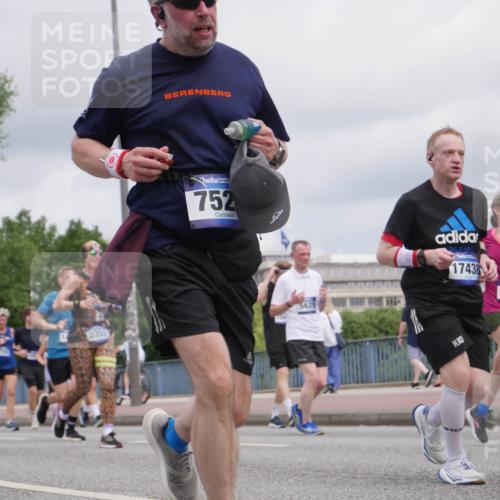 29.06.2025 - hella hamburg halbmarathon Luisa Fischer http://msf.ph/oto/8444176 29.06.2025 10:26:12 Kennedybrücke 110826, 752, 8355, 5629, 17438, 3003, 2022, 2294, 2514, 3003, 3769, 4969, 5223, 5629, 5798, 5838, 6578, 6747, 6784, 6785, 7266, 7891, 7919, 8355, 8715, 9256, 10088 meine-sportfotos.de